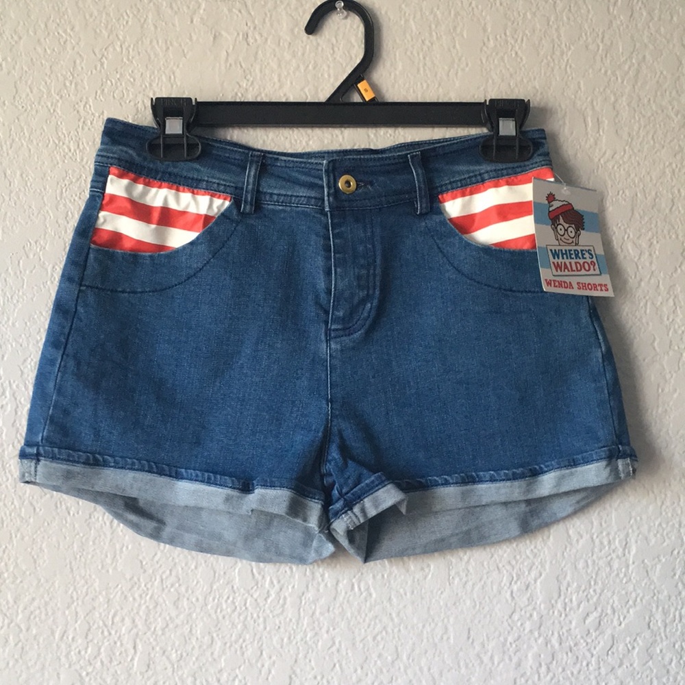 Where’s Waldo Wenda Shorts